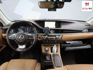 2018 - lexus es300h