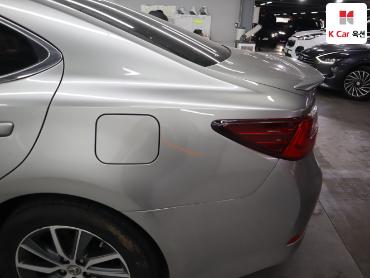 2018 - lexus es300h