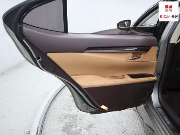 2018 - lexus es300h