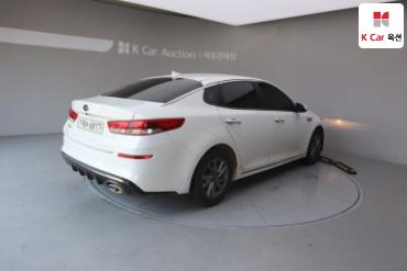 2019 - kia k5