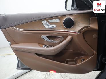 2019 - mercedes-benz e220d