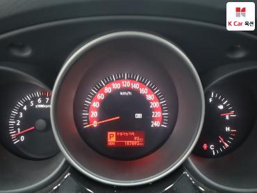 2009 - kia roche