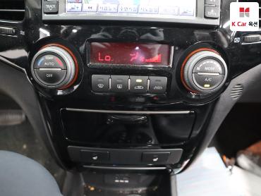 2009 - kia roche
