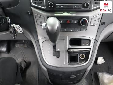 2021 - hyundai grand starex