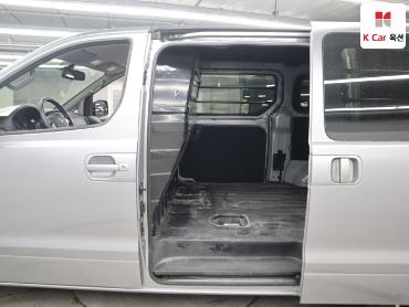 2021 - hyundai grand starex