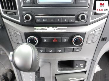 2021 - hyundai grand starex