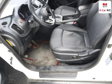 2012 - kia sportage