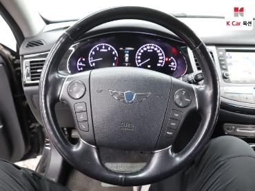 2013 - hyundai bh330