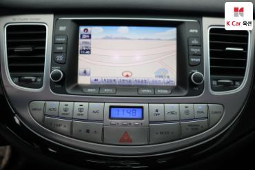 2012 - hyundai bh330