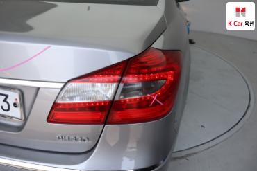 2012 - hyundai bh330