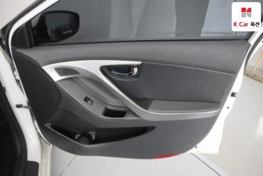 2013 - hyundai avante