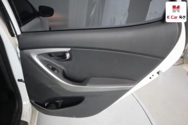 2013 - hyundai avante