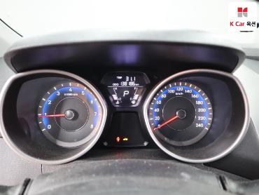 2013 - hyundai avante