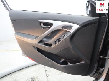 2013 - hyundai avante