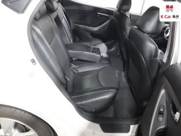 2011 - hyundai avante