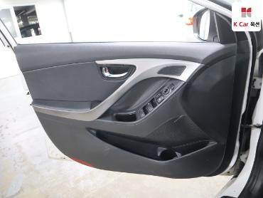 2011 - hyundai avante