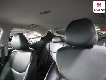 2011 - hyundai avante