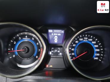 2011 - hyundai avante