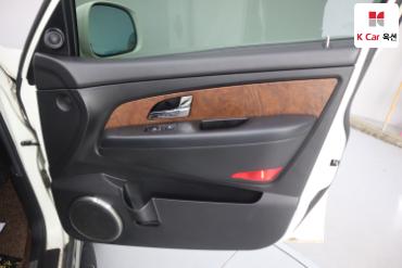 2016 - kg mobility (ssangyong) rexton
