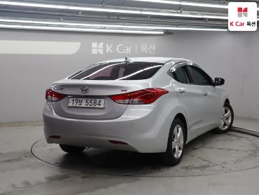 2013 - hyundai avante