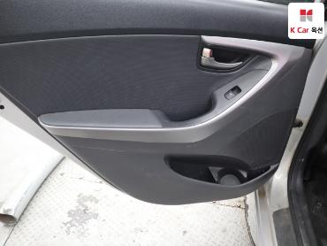 2013 - hyundai avante
