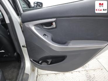 2013 - hyundai avante