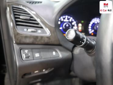 2011 - hyundai grandeur