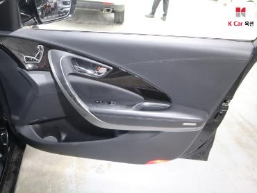 2011 - hyundai grandeur