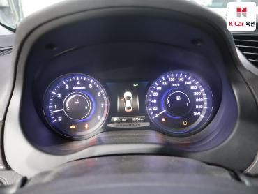 2011 - hyundai grandeur