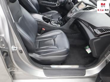 2012 - hyundai grandeur