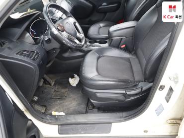 2010 - hyundai tucson