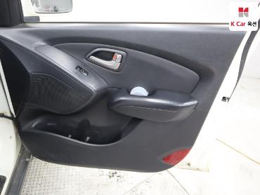 2010 - hyundai tucson