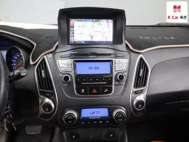 2010 - hyundai tucson