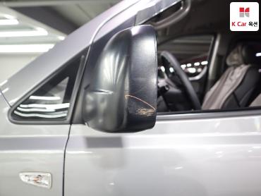 2011 - hyundai grand starex