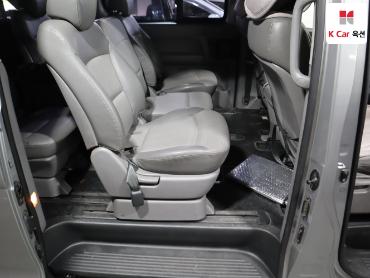 2011 - hyundai grand starex