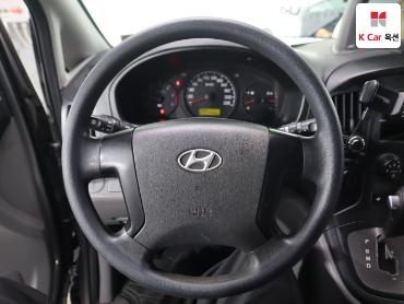 2011 - hyundai grand starex