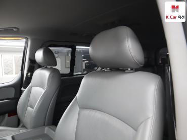 2012 - hyundai grand starex