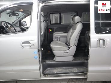2012 - hyundai grand starex