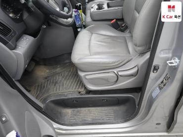 2012 - hyundai grand starex