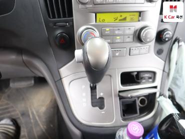 2012 - hyundai grand starex