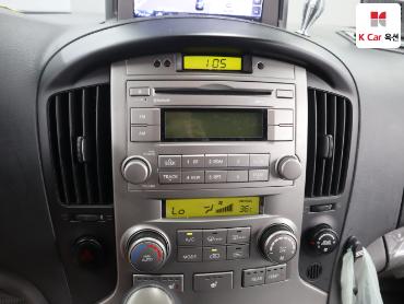 2012 - hyundai grand starex