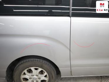 2012 - hyundai grand starex