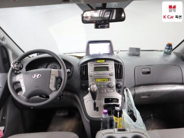 2012 - hyundai grand starex