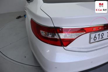 2016 - hyundai grandeur