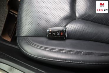 2011 - hyundai grandeur
