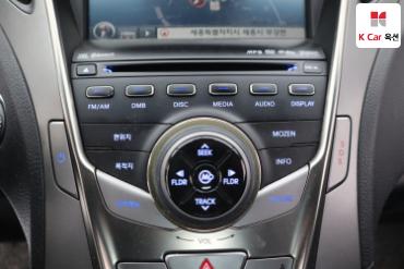 2011 - hyundai grandeur