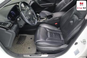 2011 - hyundai grandeur