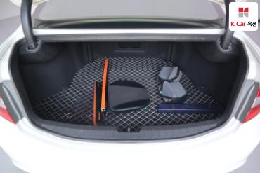 2011 - hyundai grandeur