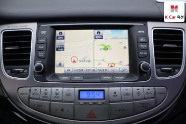 2012 - hyundai bh330