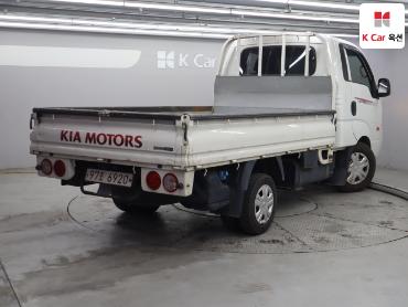 2020 - kia bongo iii